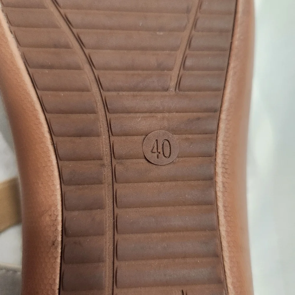 SHIBEVER Sandals size 40 (8.5) EUC